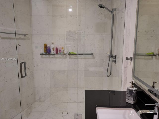 Apartment for sale  Unit #905 - photo 6746696