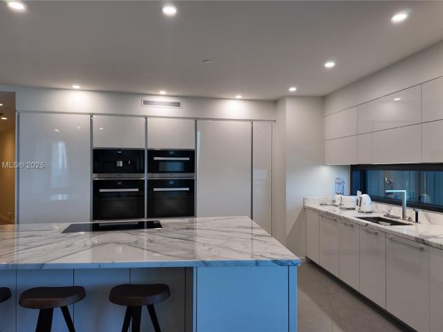 Apartment for sale  Unit #905 - photo 6746706