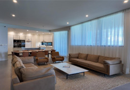 Apartment #905 at Porsche Design Tower