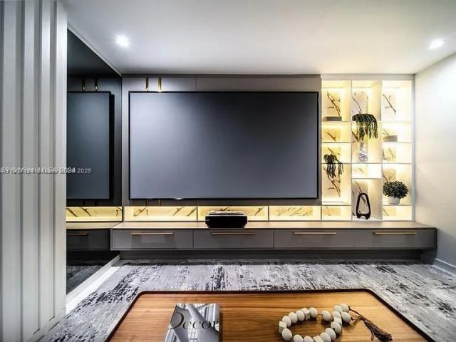 Apartment for sale  Unit #4811 - photo 6746355