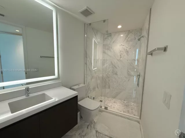 5-bedroom condo for sale in Miami - 851 NE 1st Ave 4811 - MondialRealty