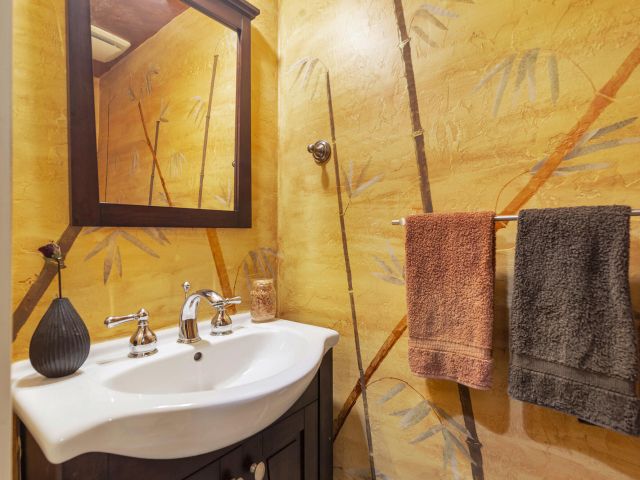 4-bedroom home for sale in West Palm Beach - 1412 Lake Avenue - MondialRealty