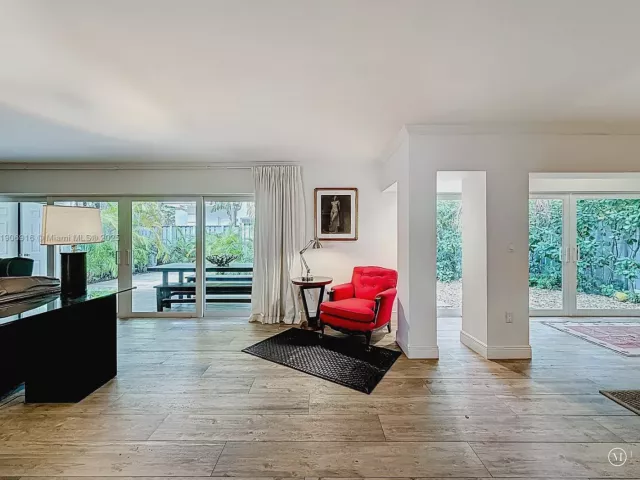 3-bedroom home for sale in Key Biscayne -  - MondialRealty