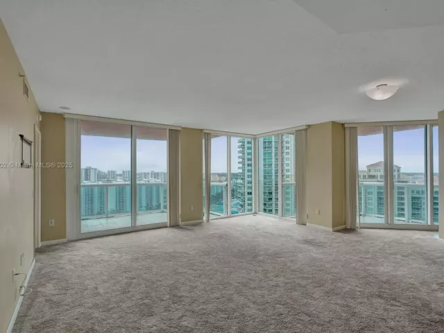 Apartment for sale  Unit #2114 - photo 6741986