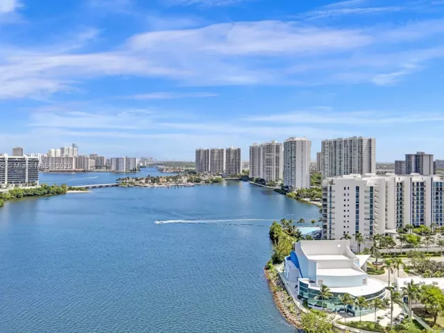 Apartment for sale  Unit #2114 - photo 6741993