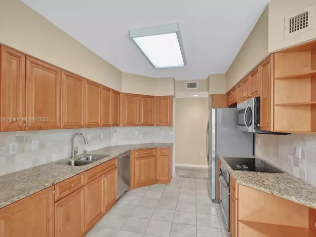 Apartment for sale  Unit #2114 - photo 6741980