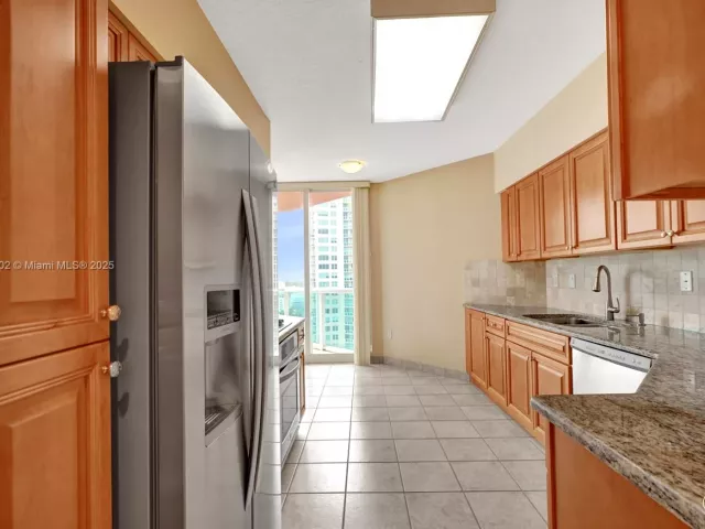 Apartment for sale  Unit #2114 - photo 6741976