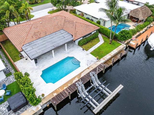 Home for sale at 1250 NE 27th Terrace - photo 6775783