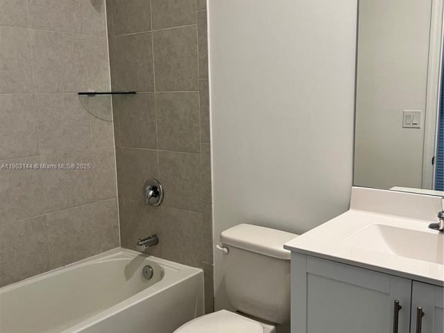 3-bedroom home for rent in Miami - 10030 SW 228th Ter - MondialRealty