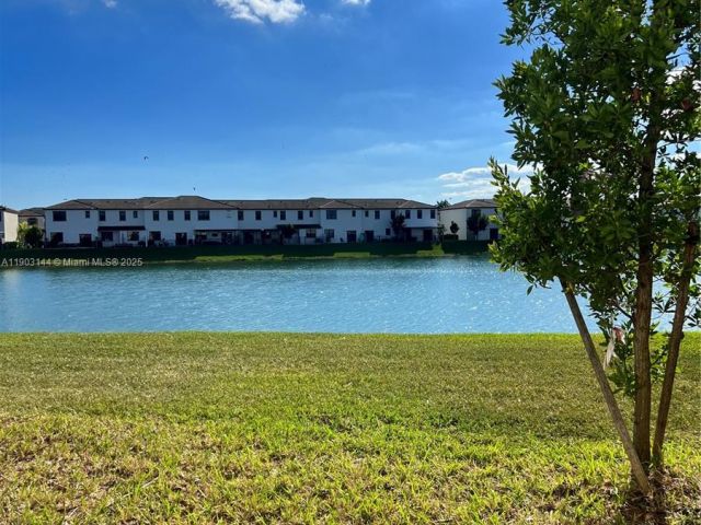 3-bedroom home for rent in Miami - 10030 SW 228th Ter - MondialRealty