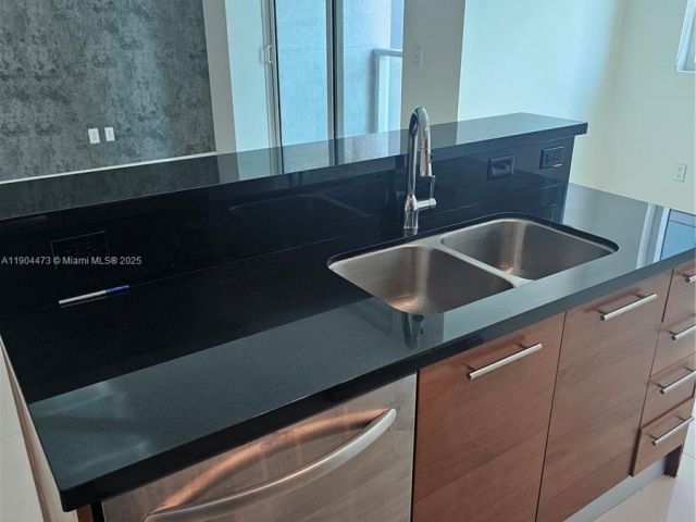 Apartment for sale  Unit #908 - photo 6743317