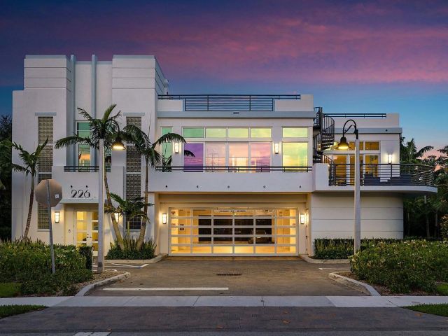 Home for sale at 226 Palm Court - photo 6737352