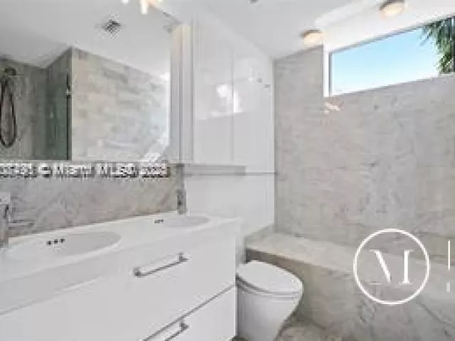 2-bedroom home for sale in Miami Beach - 1600 Michigan Ave 7 - MondialRealty