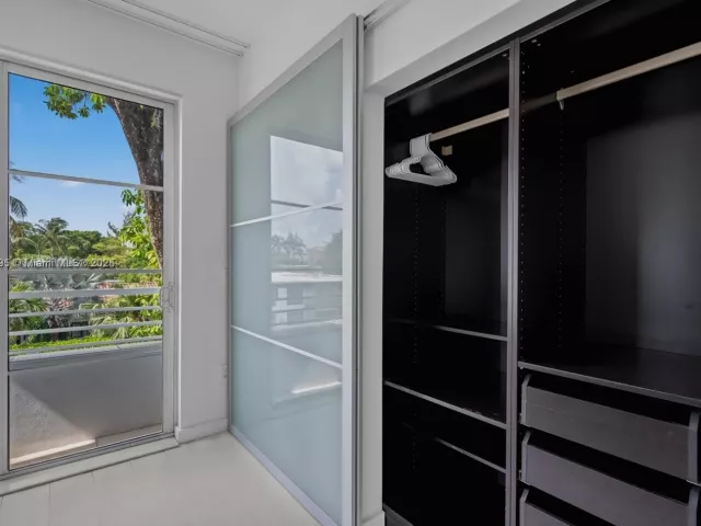 2-bedroom home for sale in Miami Beach - 1600 Michigan Ave 7 - MondialRealty