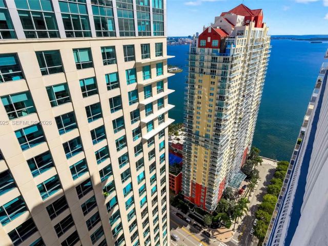 Apartment for sale  Unit #3914 - photo 6767925