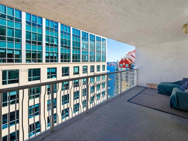 Apartment for rent  Unit #3914 - photo 6738596