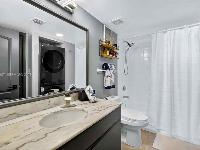 Apartment for rent  Unit #3914 - photo 6738604