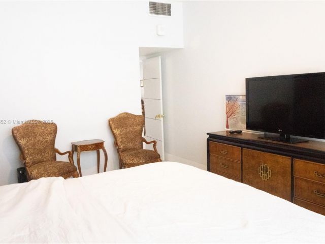 Apartment for sale  Unit #1523 - photo 7430582