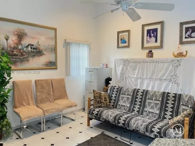 4-bedroom home for rent in Sunny Isles Beach - 204 191st St - MondialRealty