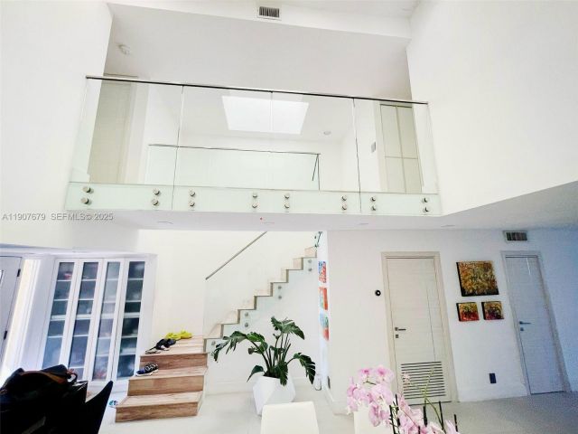 Home for sale at 20444 NE 34th Ct 12 - photo 6736703