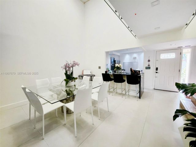 Home for sale at 20444 NE 34th Ct 12 - photo 6736704