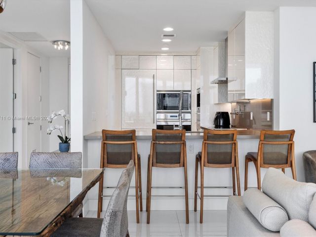 Apartment for rent  Unit #504 - photo 6782039