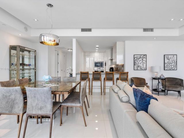 Apartment for rent  Unit #504 - photo 6782040