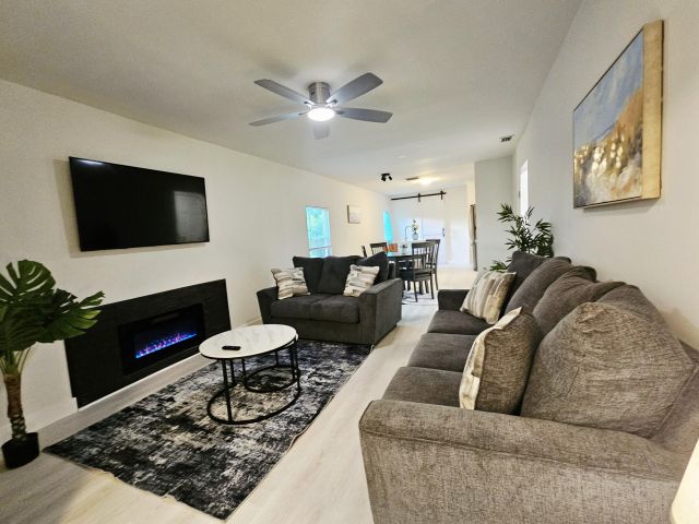 Home for sale at 719 Briggs Street - photo 6740167