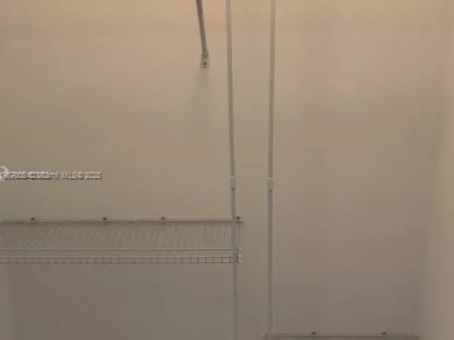 1-bedroom condo for rent in Miami - 55 SW 9th St 2510 - MondialRealty