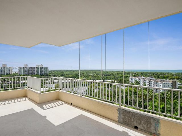 Apartment for sale  Unit #1005 - photo 6739981