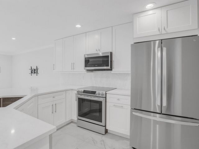 Home for rent at 16207 Sierra Palms Drive - photo 6742716