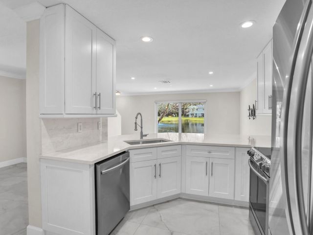 Home for rent at 16207 Sierra Palms Drive - photo 6742718