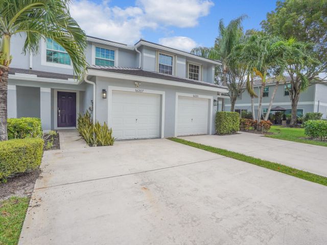 Home for rent at 16207 Sierra Palms Drive - photo 6742733