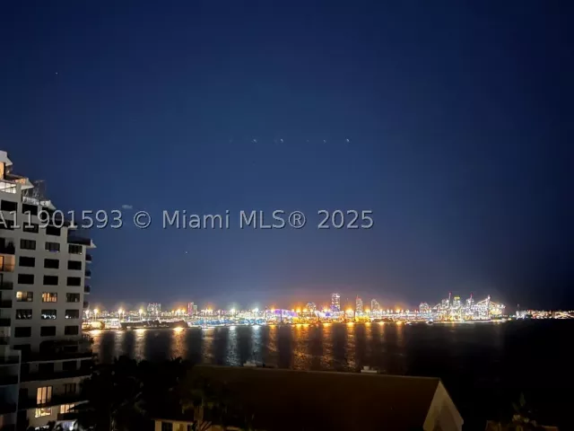 2-bedroom condo for sale in Miami - 520 Brickell Key Dr A900 - MondialRealty