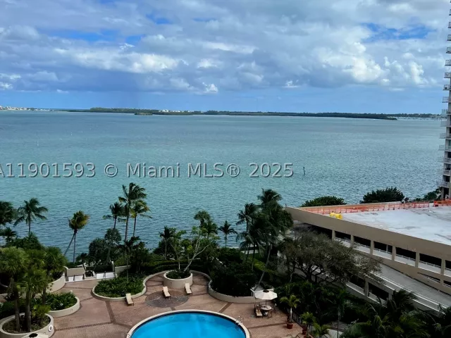 2-bedroom condo for sale in Miami - 520 Brickell Key Dr A900 - MondialRealty