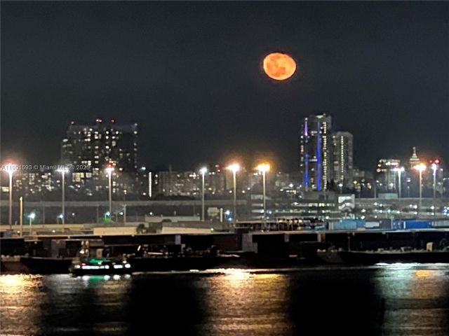 Apartment for sale  Unit #A900 - photo 6743123