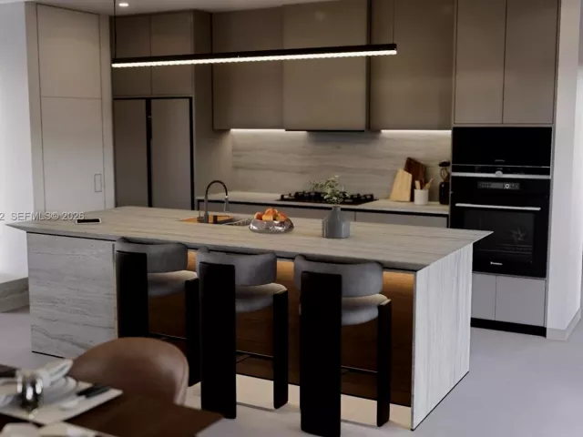 3-bedroom home for sale in Biscayne Park - 950 NE 113th St - MondialRealty