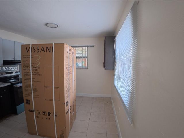 Home for rent at 15812 NW 39th Ct 15812 - photo 7448954