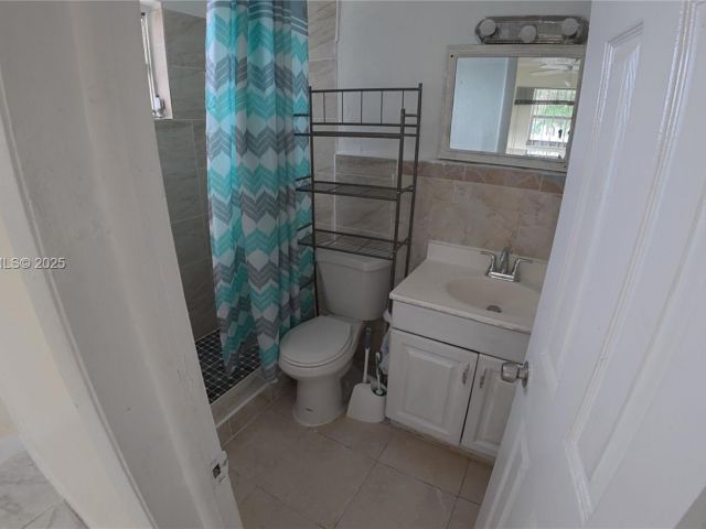 Home for rent at 15812 NW 39th Ct 15812 - photo 7448958