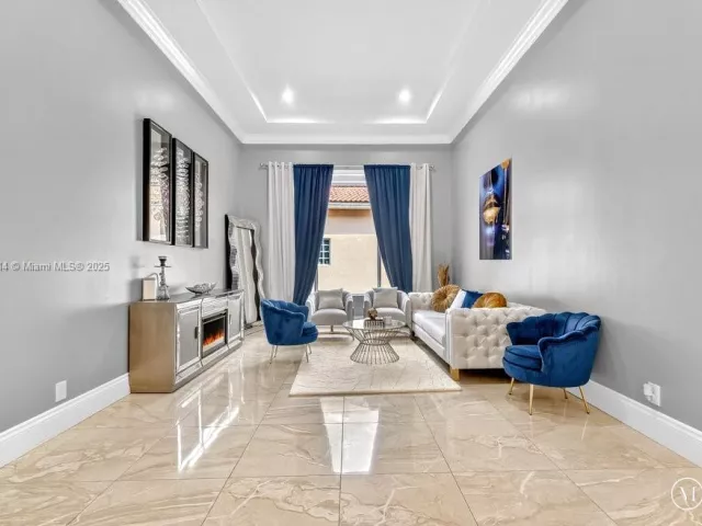 4-bedroom home for rent in West Palm Beach - 6313 Paradise Cv - MondialRealty