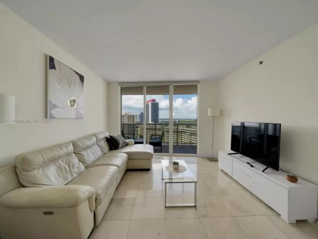 2-bedroom condo for rent in Hallandale Beach - 1850 S Ocean Dr 1609 - MondialRealty