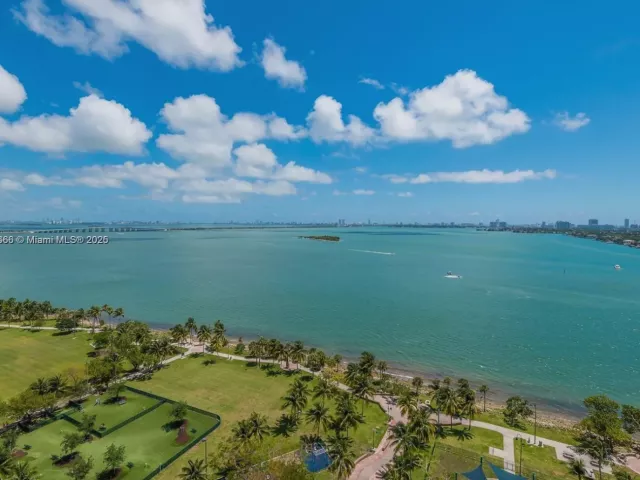 Apartment for rent  Unit #1815 - photo 6752104