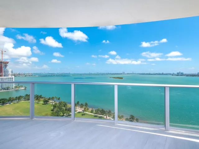 Apartment for rent  Unit #1815 - photo 6752108