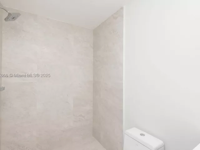 3-bedroom condo for rent in Miami - 488 NE 18th St 1815 - MondialRealty