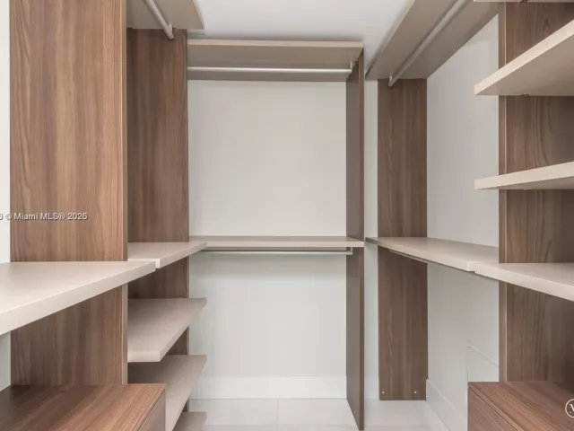 Apartment for rent  Unit #1815 - photo 6752093