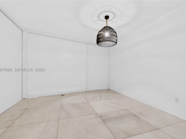3-bedroom condo for rent in Miami - 488 NE 18th St 1815 - MondialRealty