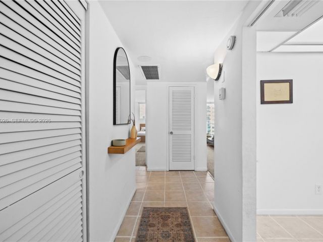 Apartment for sale  Unit #1017 - photo 7444672