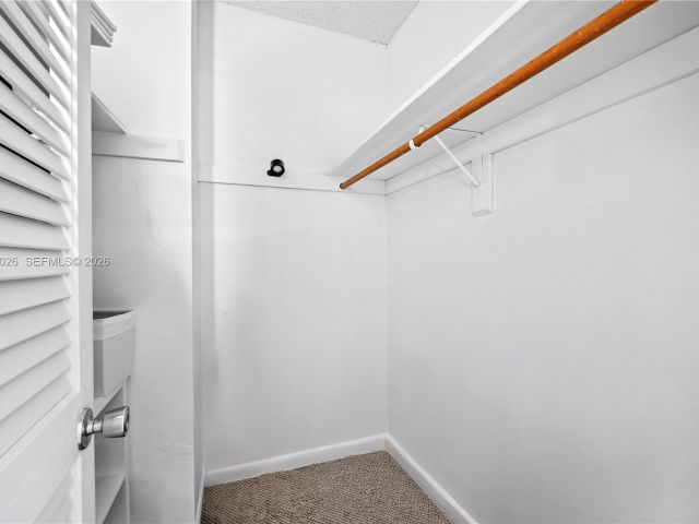 Apartment for sale  Unit #1017 - photo 7444682