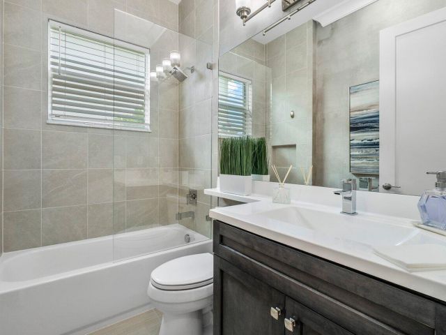 Home for rent at 15277 Seaglass Terrace Lane - photo 6820314