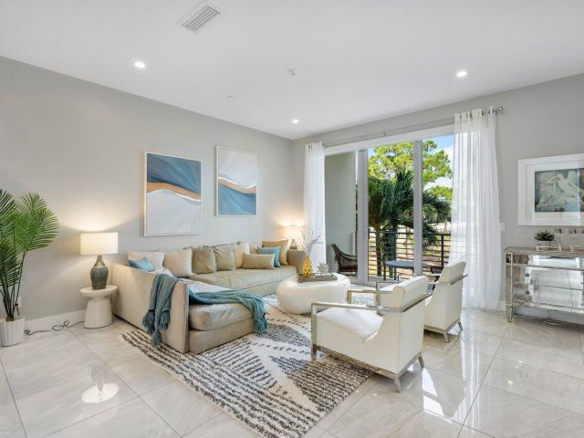 Home for rent at 1841 NW 42nd Drive - photo 6748683